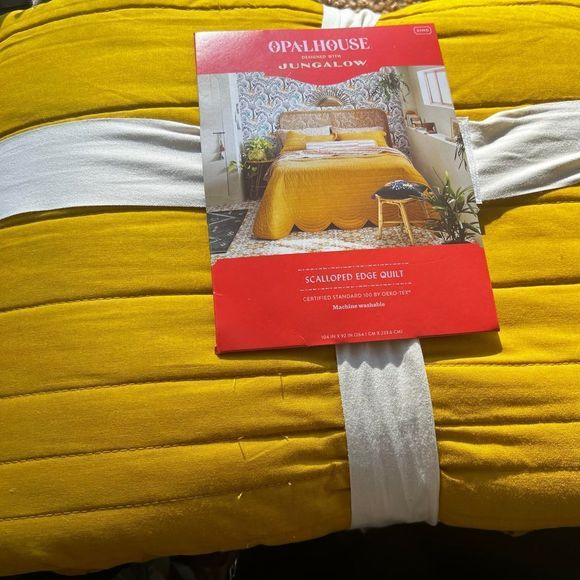 Opalhouse Bedding King Scalloped Edge Quilt Gold Opalhousedesigned